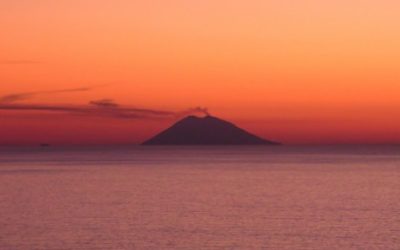 Isole Eolie dal 12 al 19 settembre Yoga e Barca a vela